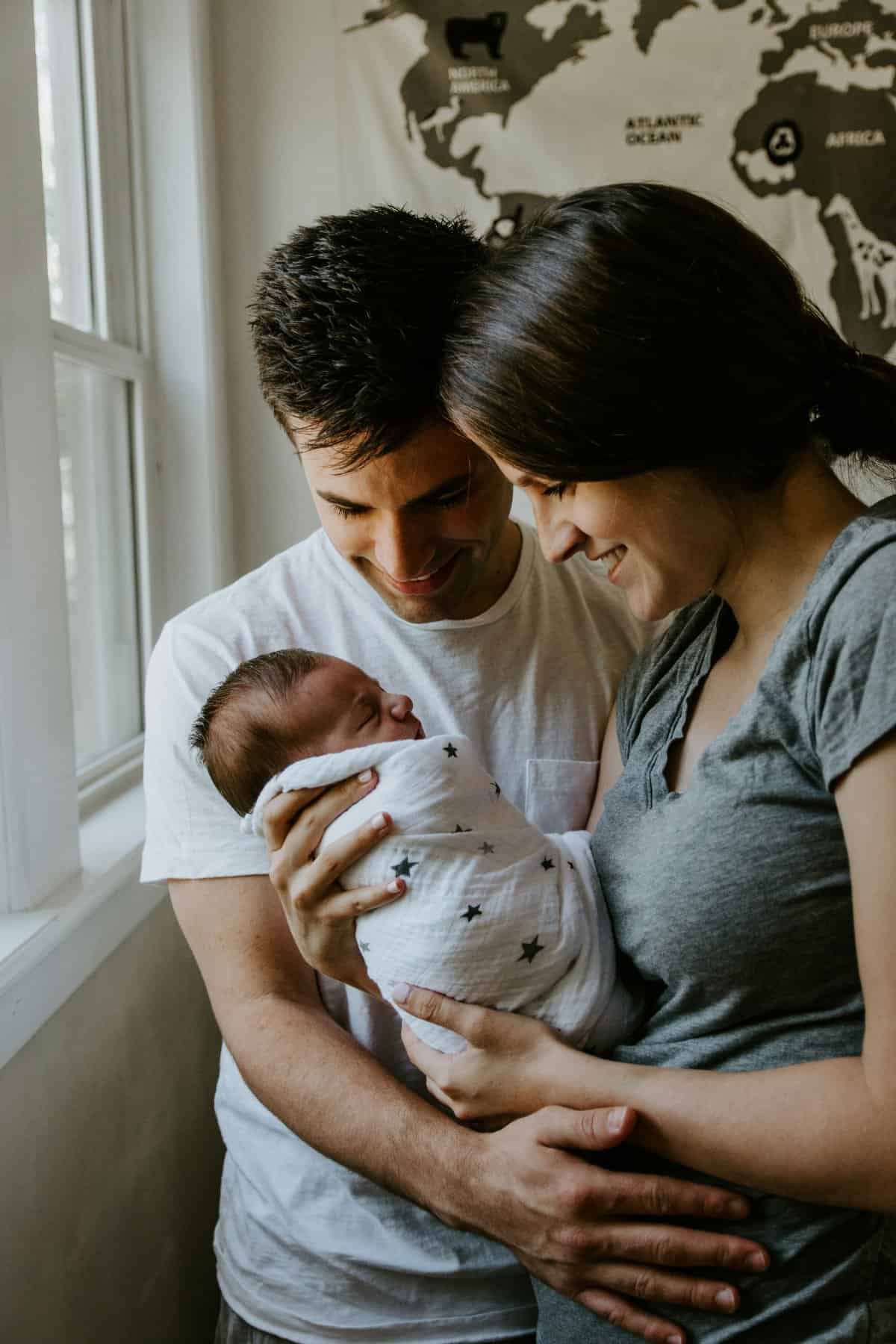 Psychologist conducting a session with a family