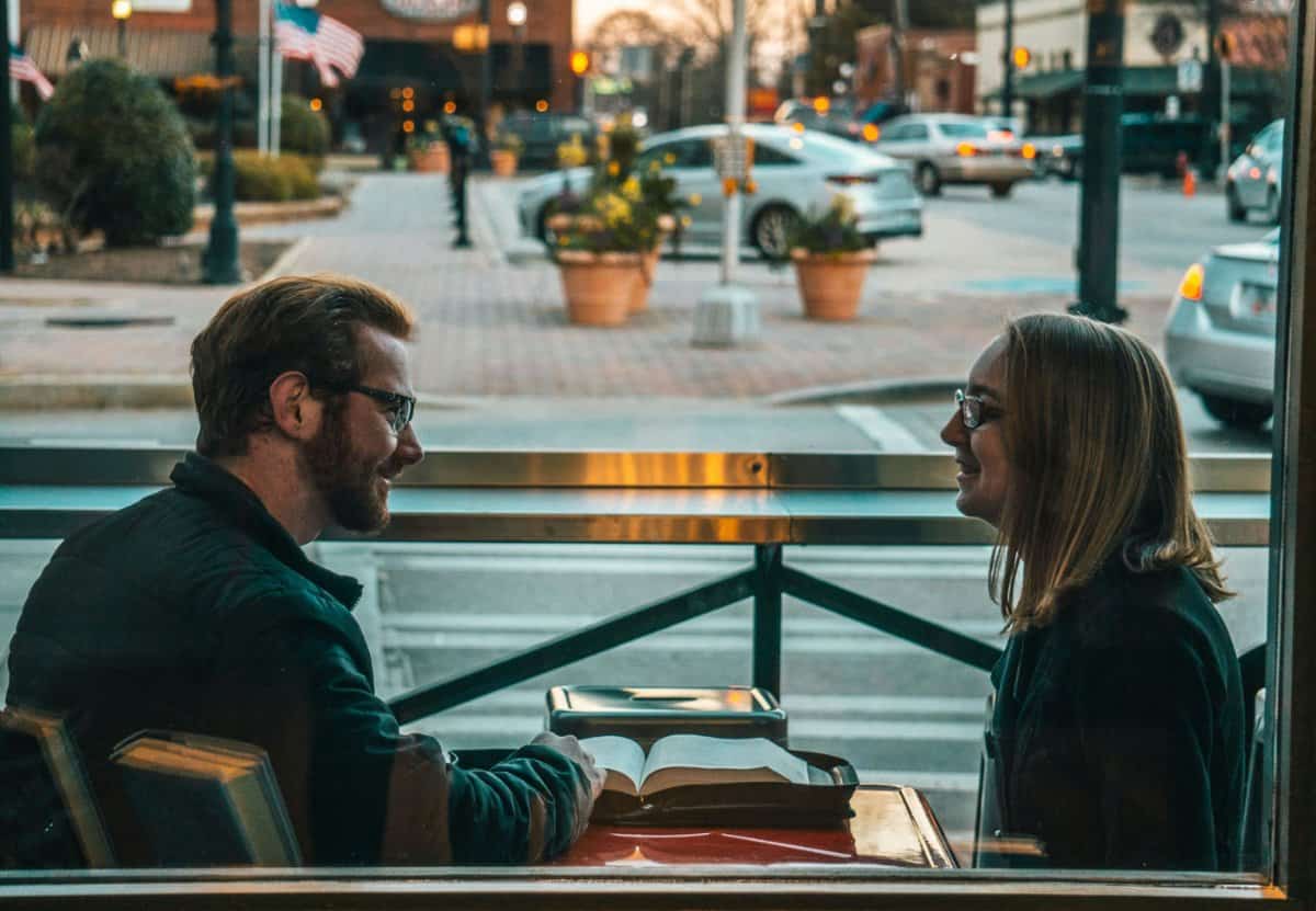 Couple aligning their life goals over a discussion
